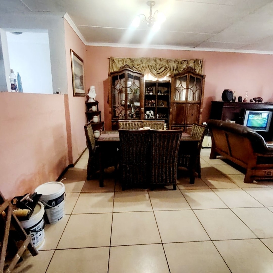 5 Bedroom Property for Sale in Mdantsane Nu 3 Eastern Cape